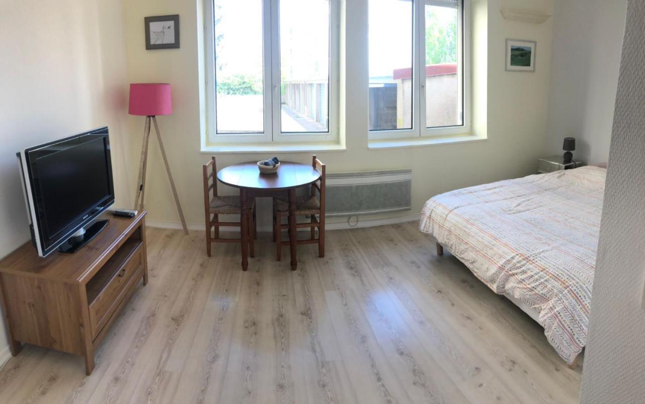 Le Comtois, Studio Au Calme Proche De La Gare Besancon Ngoại thất bức ảnh